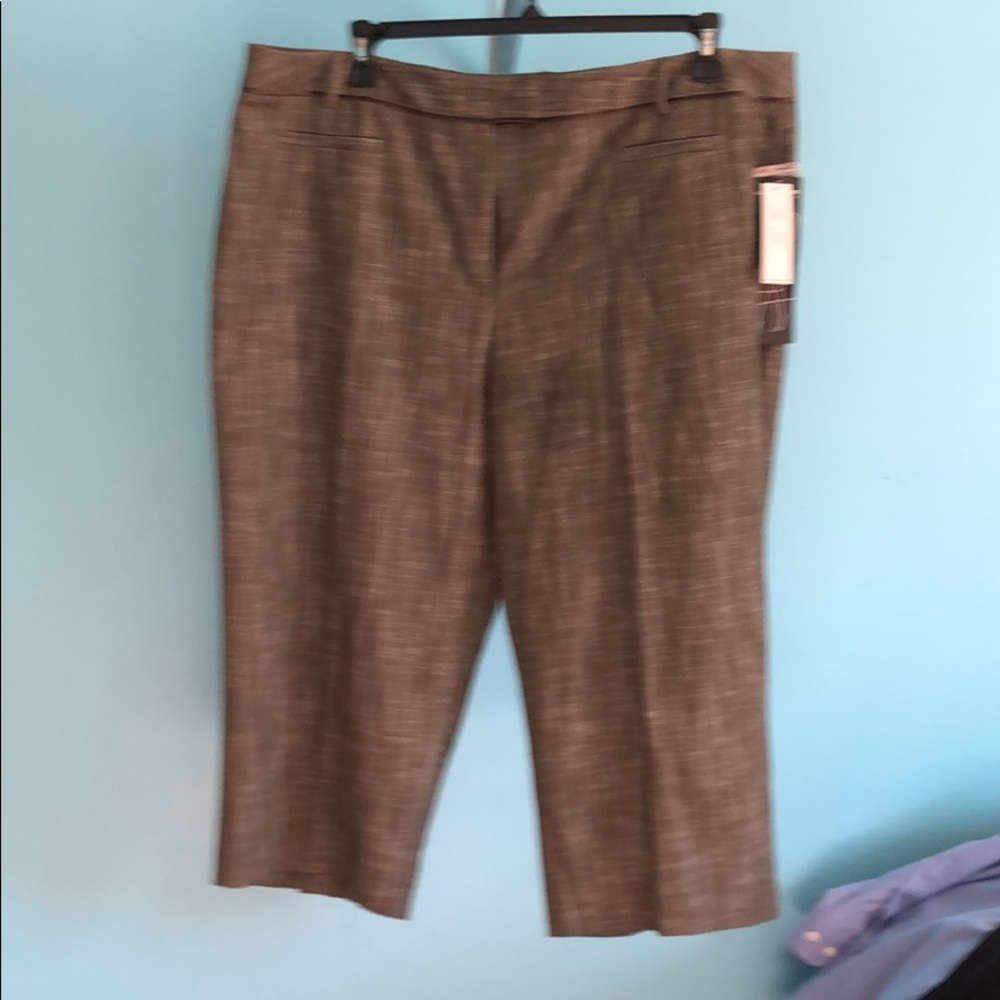 Women’s Capris